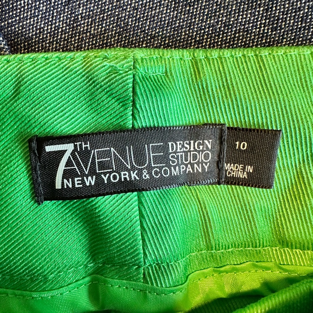 🔥 NY&Co Green Dress Shorts Size
10 Cuffed Stretch Summer - Picture 4 of 7